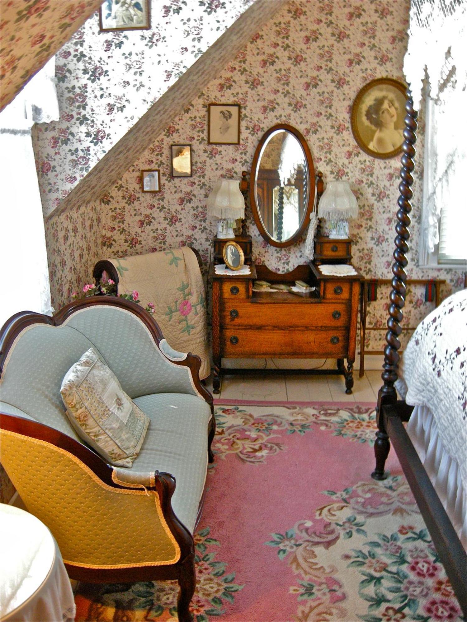 The Old Tower House Bed & Breakfast Северен Бенд Екстериор снимка