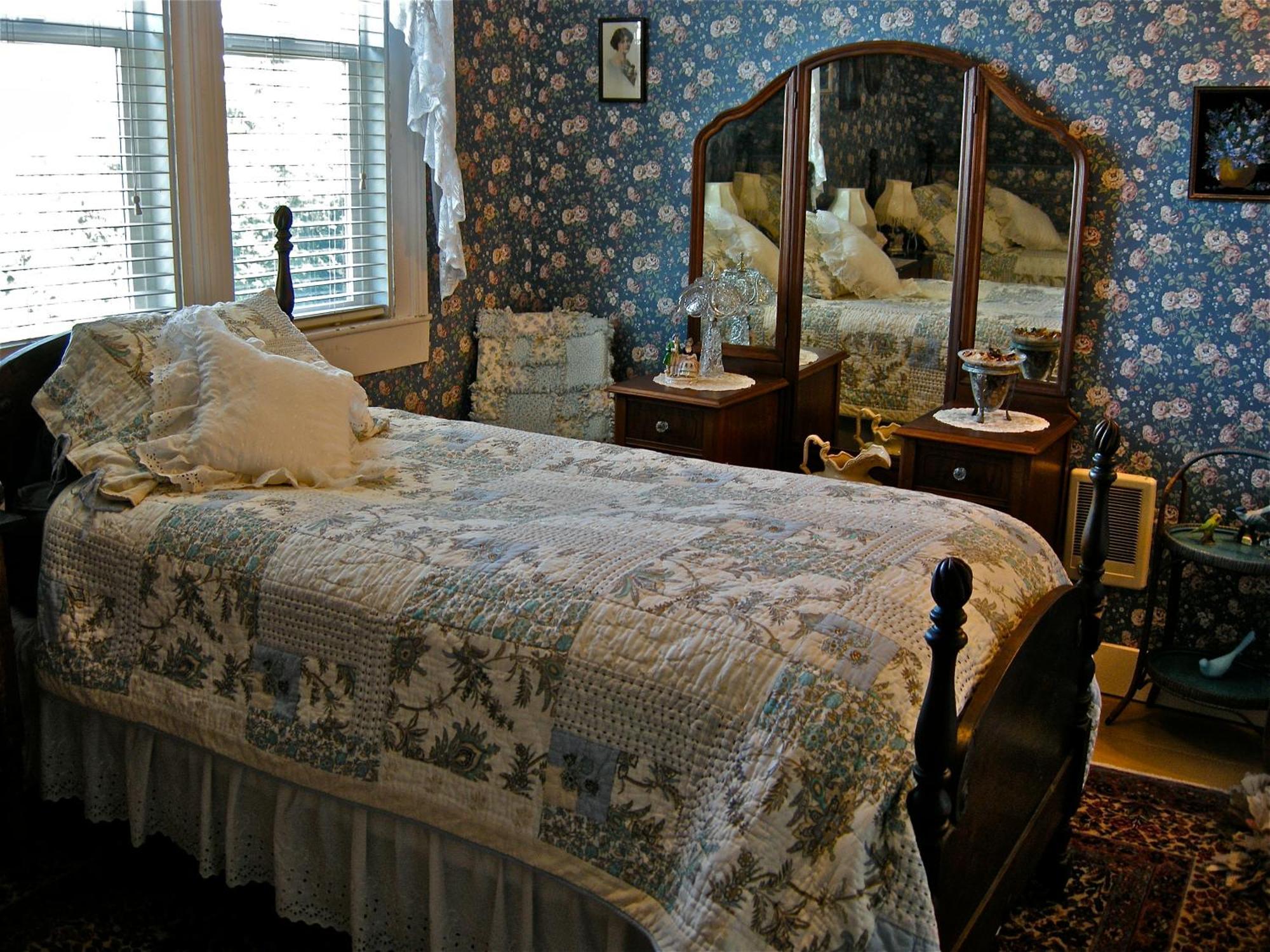 The Old Tower House Bed & Breakfast Северен Бенд Екстериор снимка