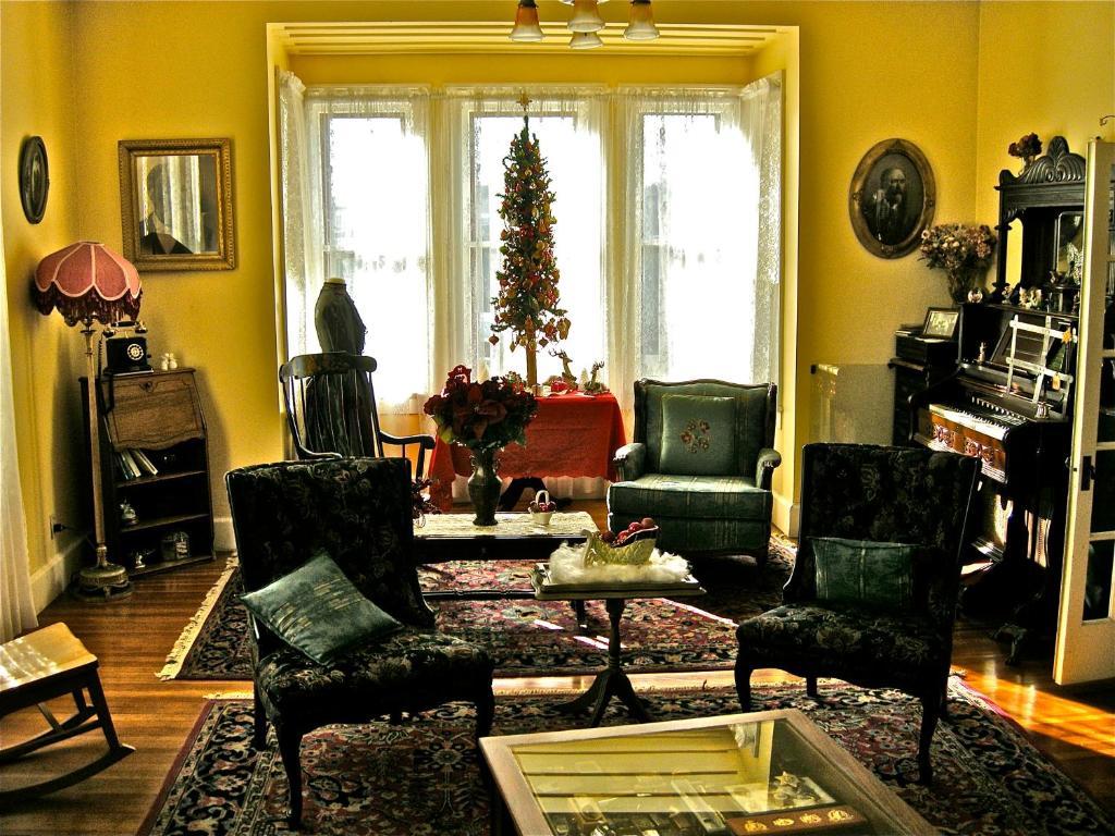 The Old Tower House Bed & Breakfast Северен Бенд Екстериор снимка