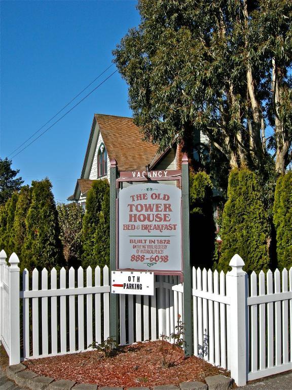 The Old Tower House Bed & Breakfast Северен Бенд Екстериор снимка